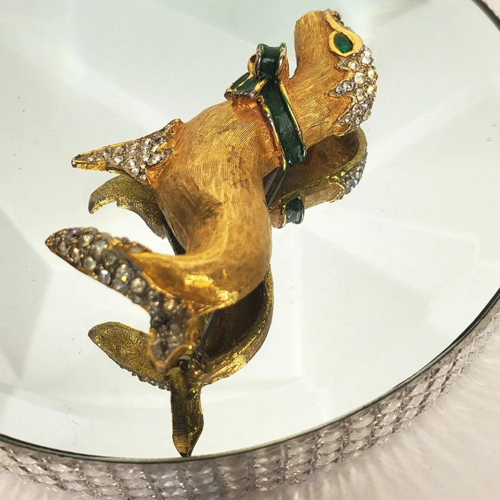 Early & Rare Collectors KJL Jeweled Seal Pup Brooch Pin